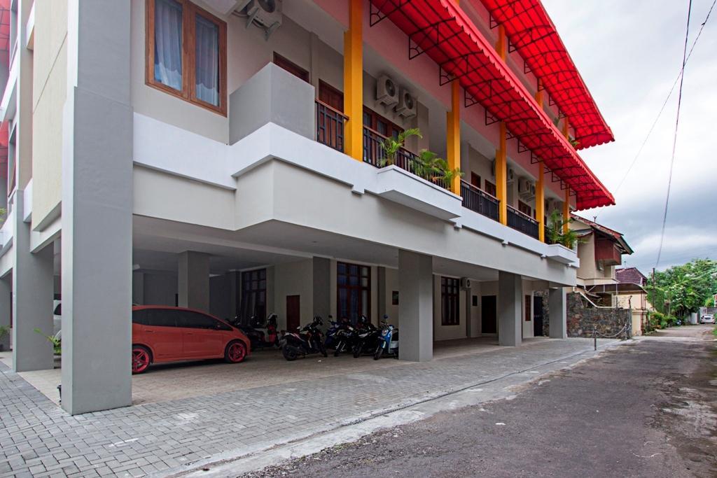 Reddoorz @ Plemburan Sleman (Yogyakarta) Exterior foto